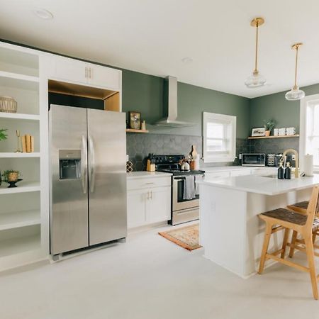 Newly Renovated Vintage Inspired Large 4 Bedroom Home Mount Joy Ngoại thất bức ảnh