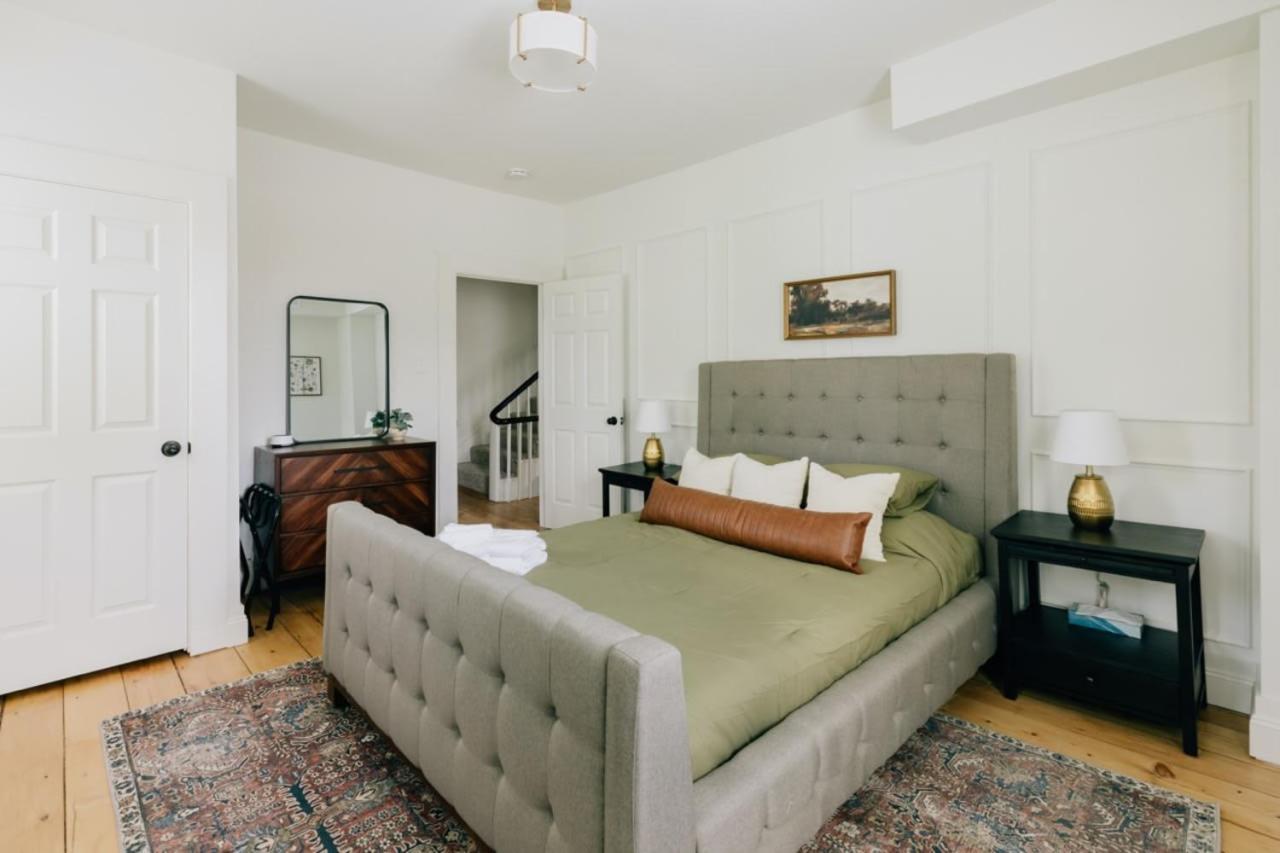 Newly Renovated Vintage Inspired Large 4 Bedroom Home Mount Joy Ngoại thất bức ảnh